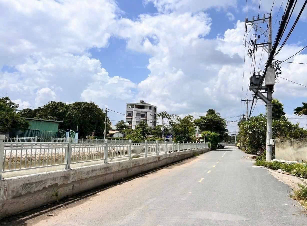 Đất 2 mặt tiền Thạnh Xuân 62 gần Metro giảm 2.89 tỷ
